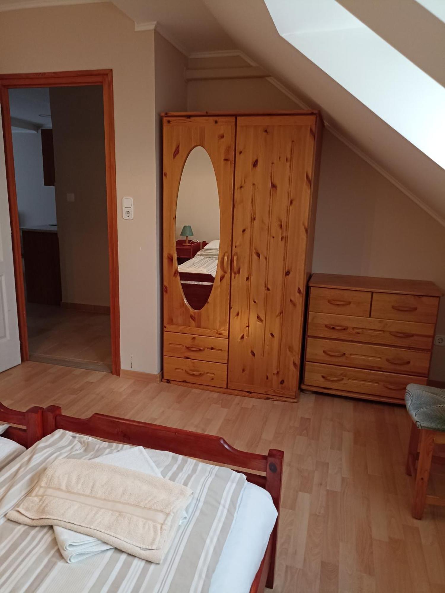 Bor Apartmanhaz Apartament Gyenesdiás