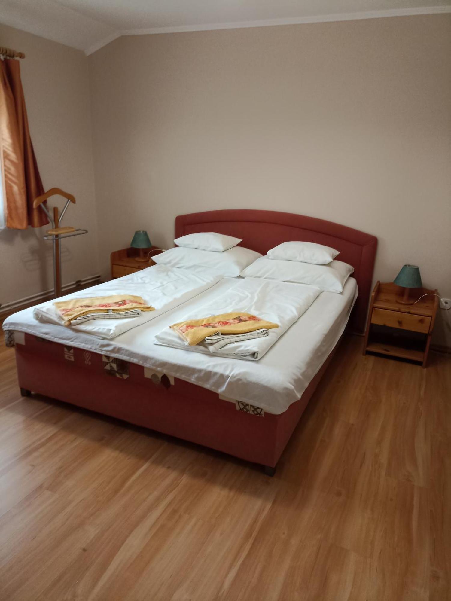 Bor Apartmanhaz