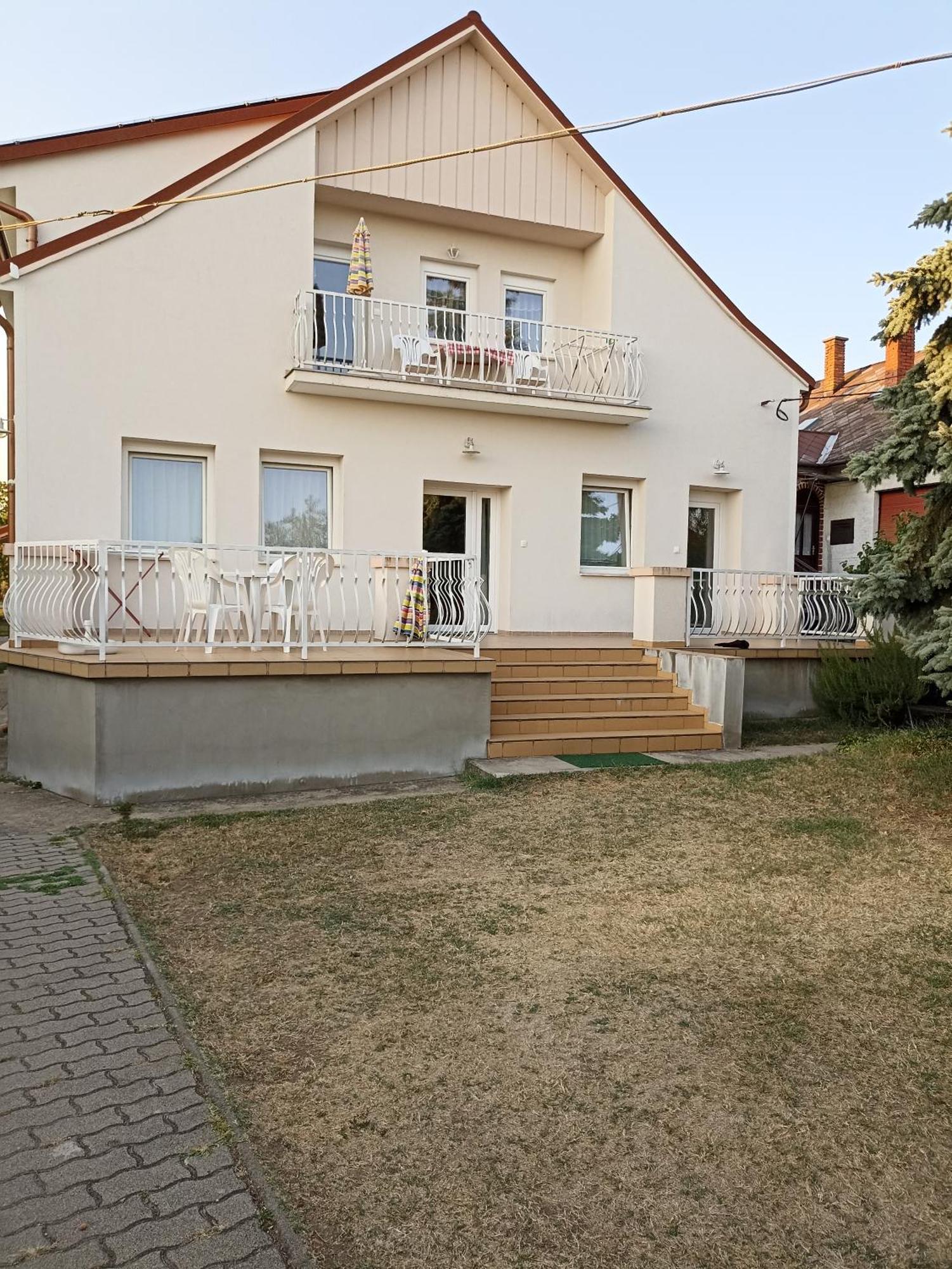 Apartament Bor Apartmanhaz *